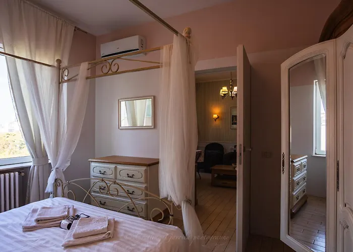 شقة University Apartment