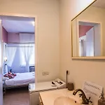 アパート University Apartment *