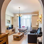 University Apartment * Bucharest